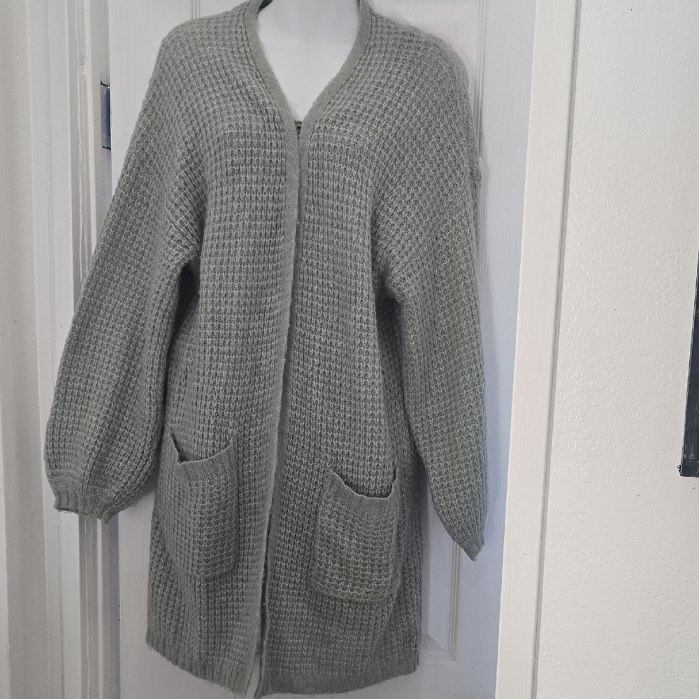 American Eagle Outfitters Textured Gray Cardigan